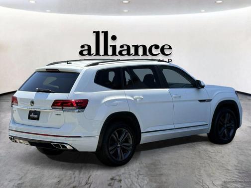 White 2021 Volkswagen Atlas SE R-Line 4Motion w/Tech Pkg Sport Utility 4D
