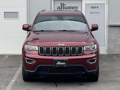 2019 Jeep Grand Cherokee Laredo