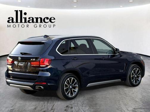 Imperial Blue Metallic 2018 BMW X5 xDrive35i