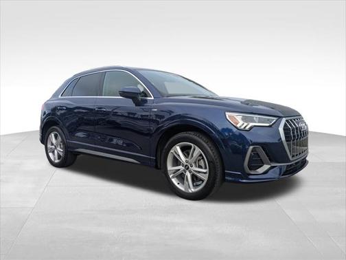 2022 Audi Q3 Premium Plus 45 TFSI S line quattro Tiptronic