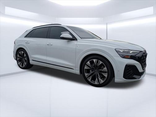 2025 Audi Q8 Premium Plus 55 TFSI quattro