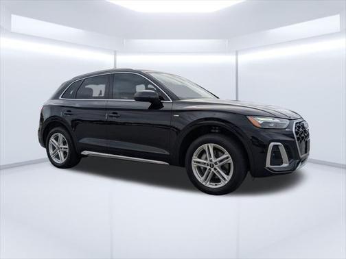 2023 Audi Q5 Premium Plus 55 TFSI e S line quattro S tronic