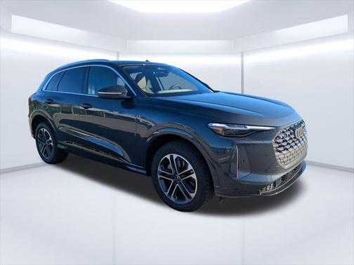 2025 Audi Q5 Premium Plus TFSI quattro S tronic