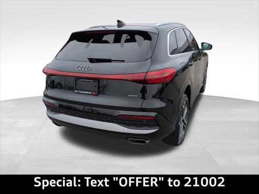 2025 Audi Q5 Premium TFSI quattro S tronic