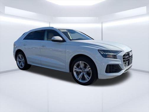 2023 Audi Q8 Premium Plus 55 TFSI quattro Tiptronic