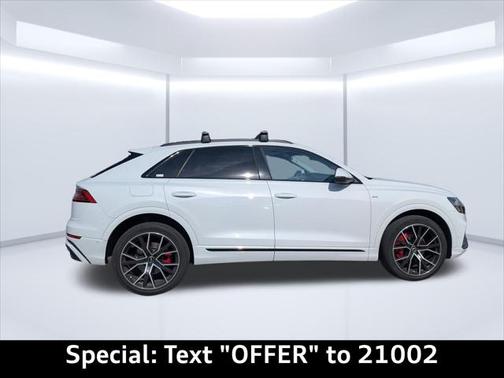 2023 Audi Q8 Premium Plus 55 TFSI quattro Tiptronic