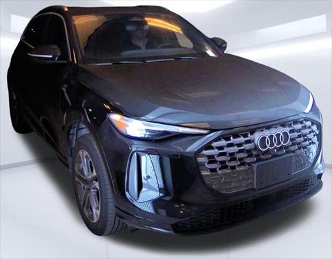 2025 Audi Q5 Premium TFSI quattro S tronic