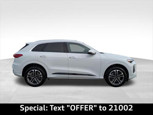 2025 Audi Q5 Premium Plus TFSI quattro S tronic