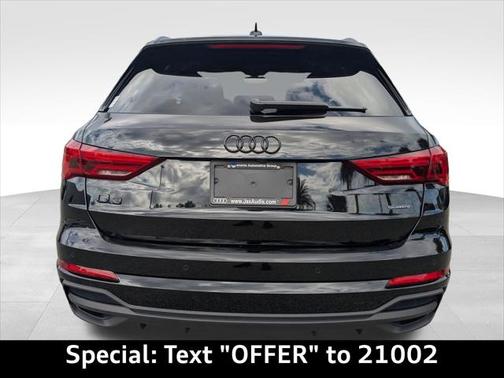 2025 Audi Q3 Premium 45 TFSI S line quattro Tiptronic