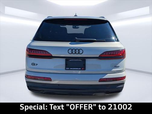 2024 Audi Q7 Premium Plus 45 TFSI quattro Tiptronic