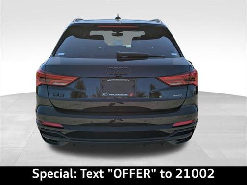 2025 Audi Q3 Premium 45 TFSI S line quattro Tiptronic
