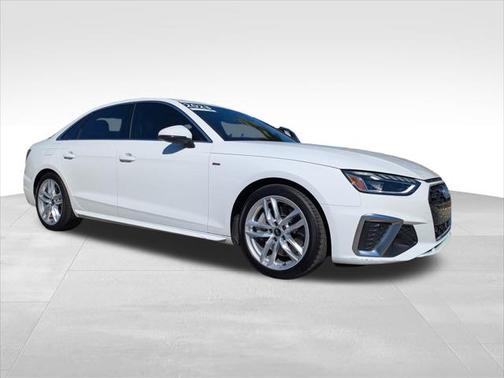 2023 Audi A4 Premium Plus 45 TFSI S line quattro S tronic