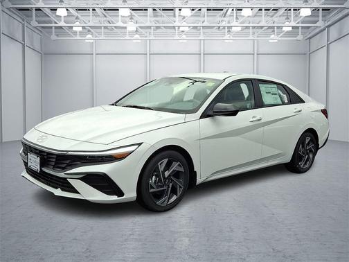 2025 Hyundai ELANTRA Sport