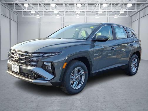 Hampton Gray 2026 Hyundai TUCSON SE
