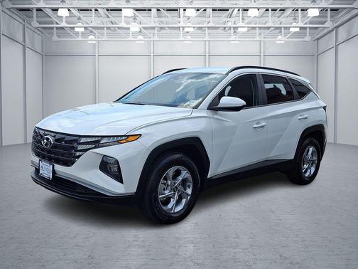 White Pearl 2024 Hyundai TUCSON SEL
