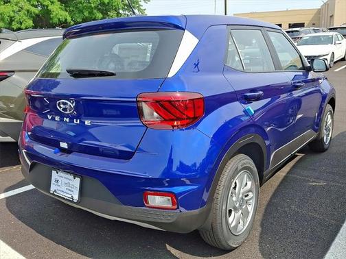 2025 Hyundai VENUE SE