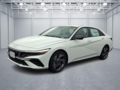 2025 Hyundai ELANTRA Sport