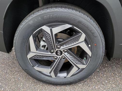 Ash Black 2024 Hyundai TUCSON Plug-In Hybrid Limited