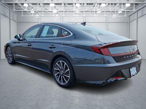 2022 Hyundai SONATA Limited