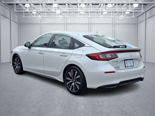 Platinum White 2024 Honda Civic EX-L