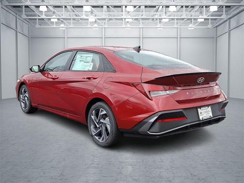 2025 Hyundai ELANTRA Sport