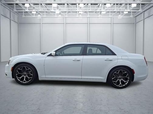 2016 Chrysler 300 S