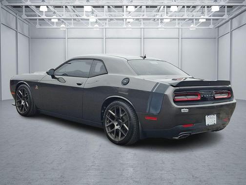 2016 Dodge Challenger R/T Scat Pack