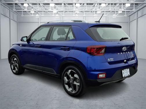 2024 Hyundai VENUE Limited