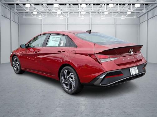 2025 Hyundai ELANTRA Sport