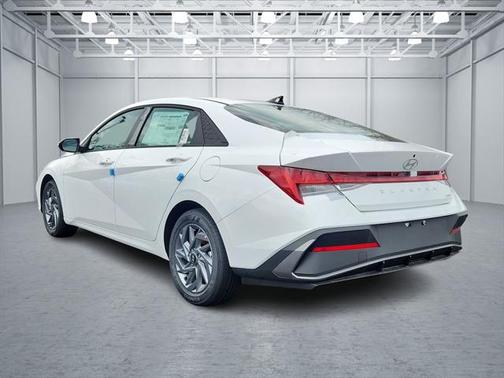 2025 Hyundai ELANTRA HEV Blue