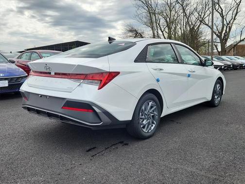2025 Hyundai ELANTRA HEV Blue