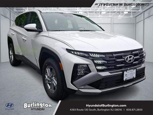 2025 Hyundai TUCSON SE