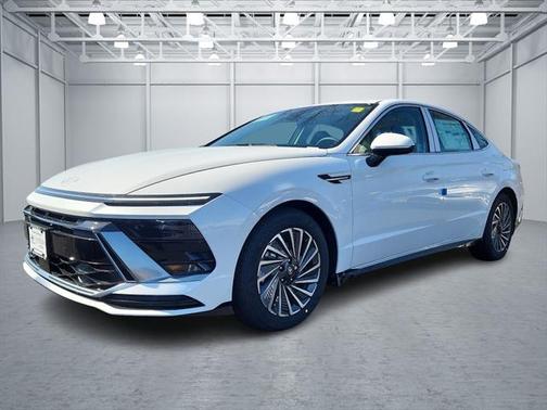 2025 Hyundai SONATA Hybrid SE