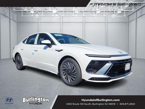 2025 Hyundai SONATA Hybrid SE