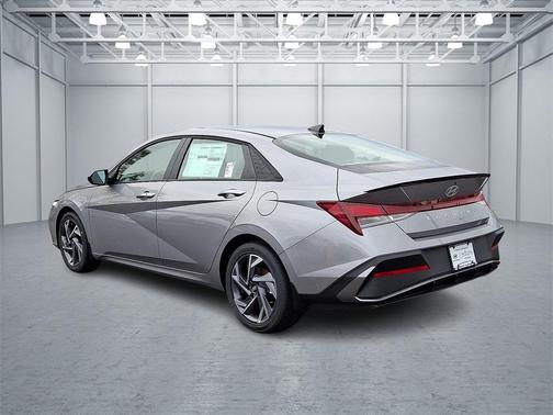 2025 Hyundai ELANTRA Sport