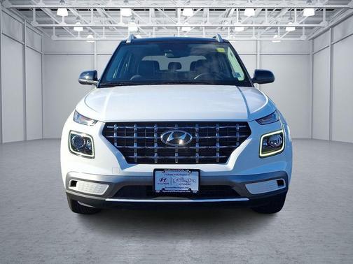2024 Hyundai VENUE Limited