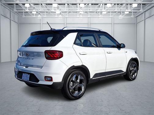 2024 Hyundai VENUE Limited