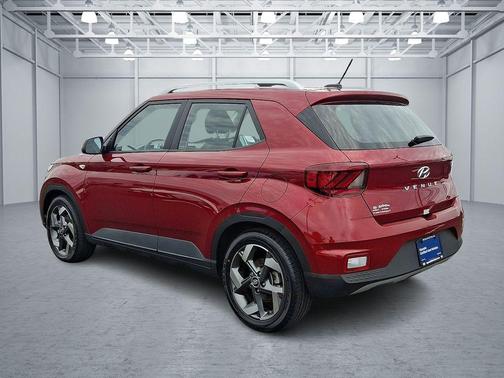 2024 Hyundai VENUE Limited