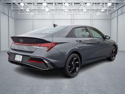 2026 Hyundai ELANTRA Sport