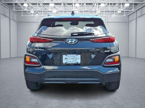 Ultra Black 2020 Hyundai KONA SEL Plus
