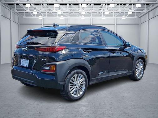 Ultra Black 2020 Hyundai KONA SEL Plus