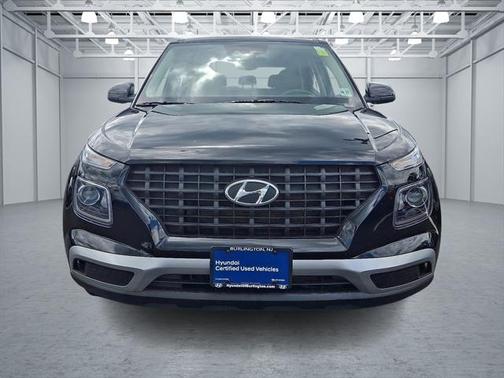 2022 Hyundai VENUE SE