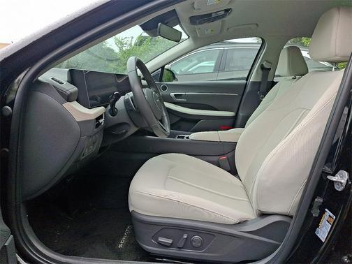 2024 Hyundai SONATA Hybrid SE