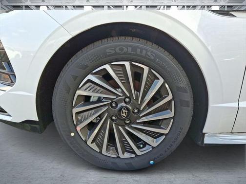 2025 Hyundai SONATA Hybrid SE