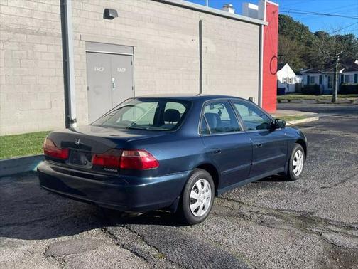2000 Honda Accord 2.3 LX