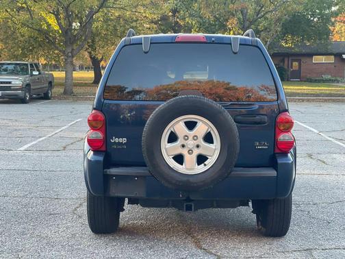 2004 Jeep Liberty Sport