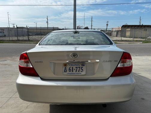2003 Toyota Camry LE
