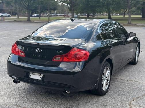 2012 INFINITI G25x Base