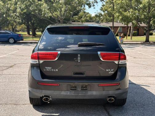 2011 Lincoln MKX Base