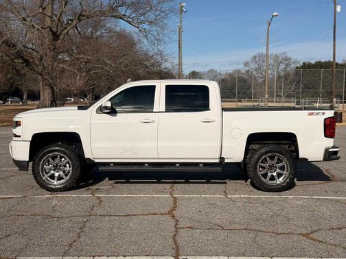 2017 Chevrolet Silverado 1500 2LT